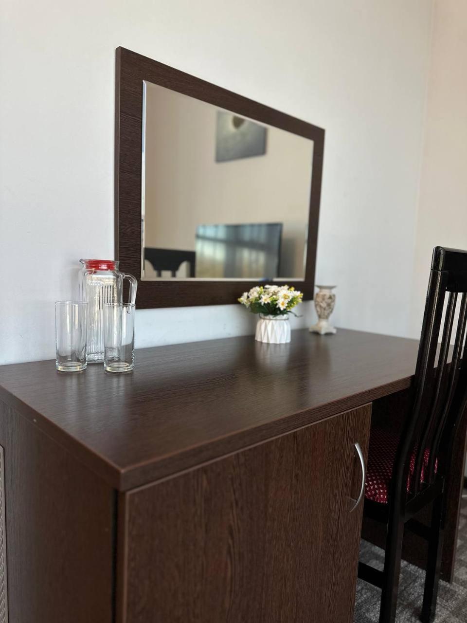 Tanzharyk Hotel Aqtöbe Luaran gambar