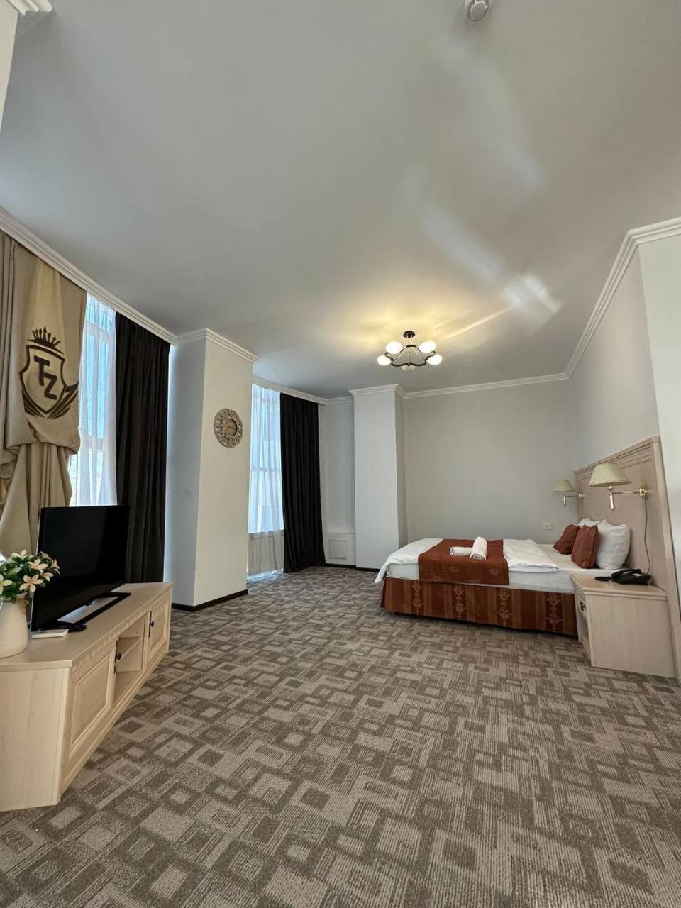 Tanzharyk Hotel Aqtöbe Luaran gambar