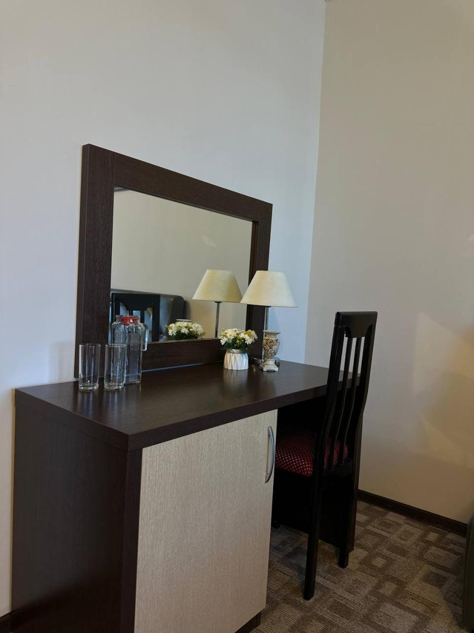 Tanzharyk Hotel Aqtöbe Luaran gambar