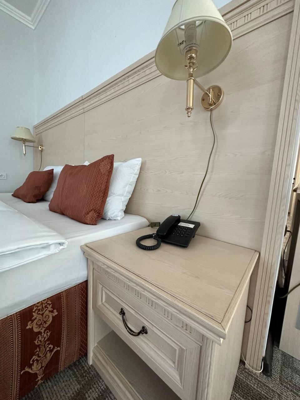 Tanzharyk Hotel Aqtöbe Luaran gambar