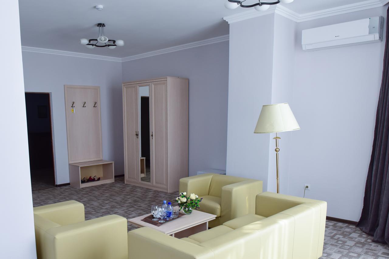 Tanzharyk Hotel Aqtöbe Luaran gambar